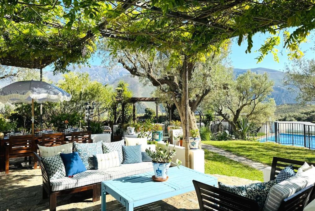 오르히바 Almond Hill House 빌라 외부 사진